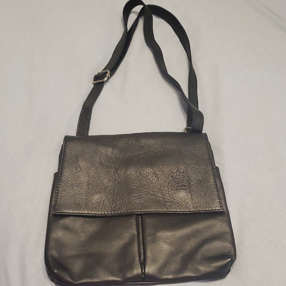 Vera Pelle Dark Leather Crossbody Bag